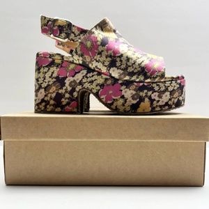 Free People Nicola Wedge Platform Sandals in Disty Floral, Size 40